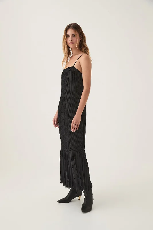 Women's maxi dress wild ripple -Arris Fringed Maxi Dress