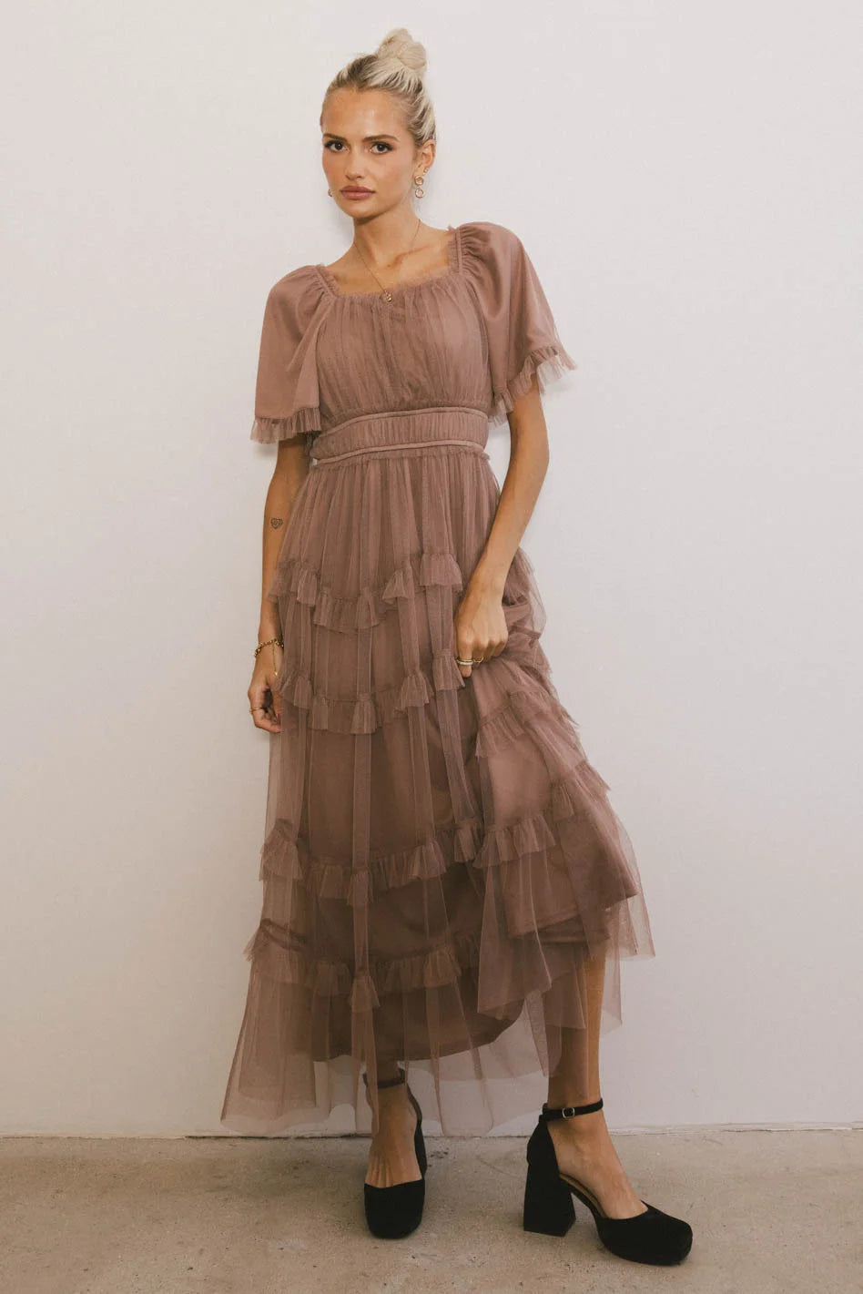 Women's maxi dress pro ripple -Eugena Ruffled Maxi Dress in Mocha